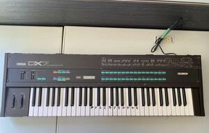 YAMAHA ヤマハ シンセサイザー 鍵盤楽器 DX7中古品現状品通電ok