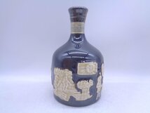 【同梱不可】SUNTORY THE WHISKY サントリー ザ ウイスキー 有田焼 750ml 43% 陶器ボトル 古酒 未開栓 木箱 X258116_画像3