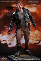 ホットトイズ ムービー・マスターピース ターミネーター １／６ Ｔ-８００（バトルダメージ版）／ HOT TOYS 新品未使用品 限定品 絶版_画像1