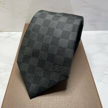 未使用LOUIS VUITTON ネクタイ 現行 ダミエ クラヴァット ブランドネクタイ ビジネス 黒 シルク 8cm_画像3