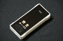 FIIO◇model-BTR7◇THX AAAアンプテクノロジー◇フラッグシップ◇Bluetoothレシーバー◇完動美品◇ホワイト色！！_画像2