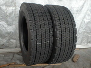 UT1315-ブリヂストン W901 245/70R19.5 136/134J 中古 2本セット スタッドレスタイヤ 2017年製