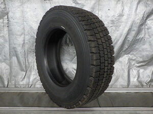 UT2264-ブリヂストン W910 245/70R19.5 136/134J 中古 9.9分山 1本のみ スタッドレスタイヤ 2018年製