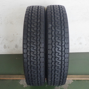 205/80R17.5 120/118L ブリヂストン M804 中古 8分山 2本セット オールシーズンタイヤ 2018年製 L16625の画像1