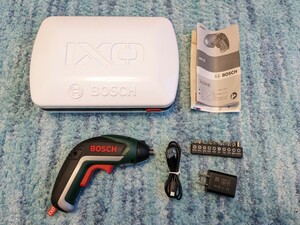 0603u0601　ボッシュ(BOSCH) コードレス電動ドライバー IXO3 正逆転切替 LEDライト(ビット10本 充電器付き) 　※同梱不可