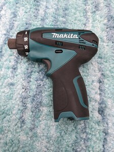 0603u0819　マキタ(Makita) 充電式ドライバドリル 10.8V ハイパワー (本体のみ/バッテリー・充電器別売) DF030D