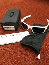 正規品 偏光 OAKLEY CRANKSHAFT オークリー クランクシャフト グレー ポリッシュドホワイト サングラス OO9239-0560_画像1