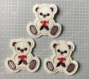 3枚組 刺繍ワッペン アイロンワッペン アップリケ ワンポイント くまちゃん　ワッペン