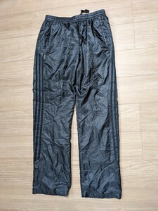 未使用品 adidas ウインド パンツ O ２L LL XL 黒 ブラック アディダス 防風 裏地付 即決