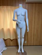 マネキン2　中古女性マネキン　店舗用　　中古_画像1