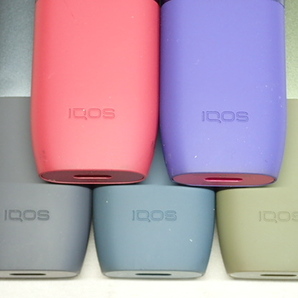 3203[M]◆電子タバコ◆IQOS ILUMA ONE/M0004/ぺブルグレー/アズールブルー/モスグリーン/サンセットレッド/ネオン/喫煙具/まとめて 5点の画像3