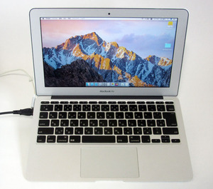 Apple MacBook Air 11インチ 2010 A1370