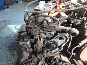  Land Cruiser 70 1HZ engine parts taking .