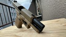 VFC/UMAREX GLOCK19X ガスガン 蓄光サイト加工 マガジン4つ付き_画像5