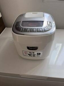 炊飯器　アイリスオーヤマ 5合　ERC-MC50-w