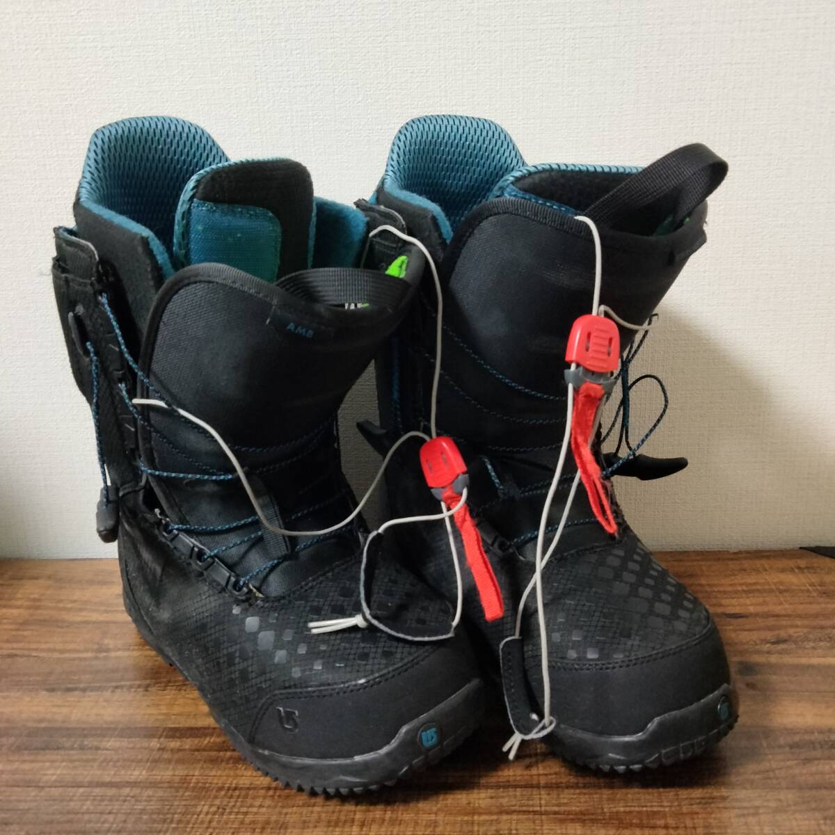 BURTON STASH HUNTER JR The Stash Snowboard Parks from Burton