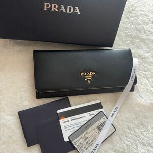 【極上美品】 60 PRADA プラダ 2つ折り長財布