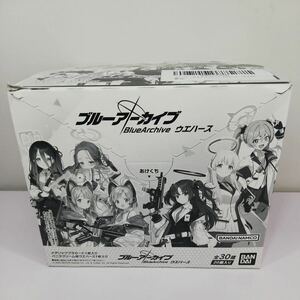 サ)[未開封] ※箱破れあり バンダイ BlueArchive ブルーアーカイブ ウエハース 全30種 20個入り 1BOX 1箱 メタリックプラカード 食玩 管理Y