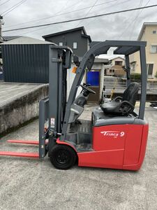 ニチユ　カウンター　フォークリフト　ニチユトリンカー 　 ＊型式FBT9PN-80-300SF＊ ＊最大荷重 900kg＊ 引取限定