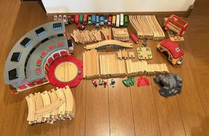  large amount Thomas wooden rail set BRIO summarize set . car place rotation chassis turntable garage profit 