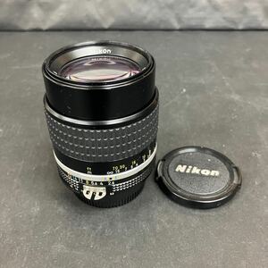 Z1242 希少 Nikon ニコン NIKKOR 105mm 1:2.5 マニュアルフォーカス 一眼レフカメラ用 レンズ キャップ 裏蓋付き 現状 動作未確認 ジャンク