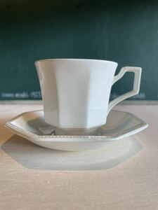 [ the vintage ] JOHNSON BROTHERS heritage white octagonal cup & saucer set ①