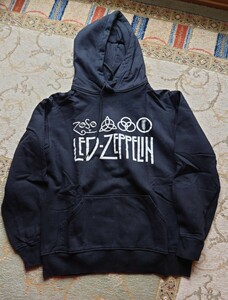 プルオーバーパーカー レッド・ツェッペリン LED ZEPPELIN Mサイズ中古品