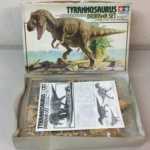 ★ 1/35 プラモデル 恐竜世界シリーズ NO.2 ティラノサウルス情景 セット TAMIYA タミヤ フィギュア 模型 プラモの画像2