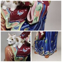貴婦人像 女性像 人形 陶器人形 陶器 置物 装飾 中国? 猫 色絵 オブジェ アンティーク インテリア ジャンク 民間整理品b_画像7