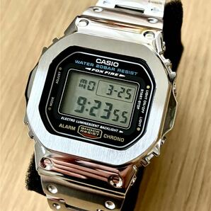 送料無料 新品CASIO カシオG-SHOCK GショックDW-5600 フルメタル カスタム本体付きデジタル腕時計 ステンレス シルバーベゼル＆ベルトの画像1