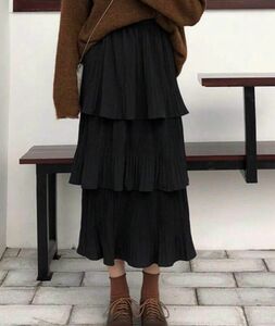 ティアードスカート　ミルフィーユスカート　韓国ファッション　トレンド　フリルスカート