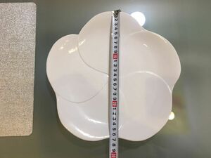 バリ島　ジェンガラケラミック　陶器　フランジパニ　白　プルメリア　大皿