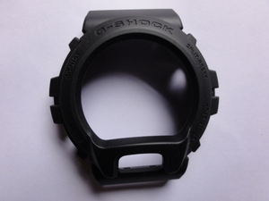 ２）カシオ G-SHOCK DW6900ベゼル黒色