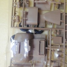 ☆地　1/35 タミヤ　田宮　デザートシボレー　LRDG イギリス　将兵２名　砂漠用特殊装備付き　未組立　_画像8