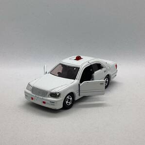 EV81 トミカ ミニカー トヨタ TOYOTA クラウン 覆面パトロールカー パトカー の画像4