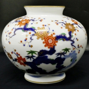 16 39-590912-08 [Y] 深川製磁 有田焼 金彩色絵 岩梅 花瓶 花器 花入 骨董 福39