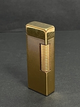 ● コレクター必見 Dunhill ダンヒル ガスライター ゴールド 金色 ライター たばこ 煙草 タバコ 喫煙具 グッズ コレクション ma123_画像2