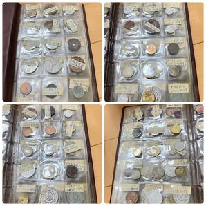 コインアルバム 2冊セット 硬貨 保存 ホルダー 収集 コインケース コレクション 保管 の画像2