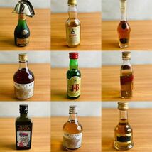 1円～ 未開栓 ミニボトル 古酒 JAPANESE WHISKY 他 まとめ売り 大量 SUNTORY オールド/ROYAL SR/60年/特級/NIKKA/Johnny walker/ミニチュア_画像4