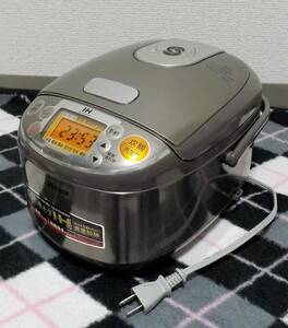 象印 IH炊飯器 極め 3合 ZOJIRUSHI NP-GE05