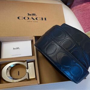 新品正規品COACHコーチスカルプテッドシグネチャーフリーサイズベルトギフト箱付き