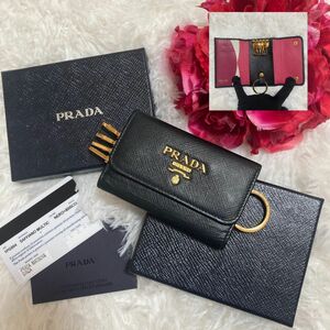 PRADA プラダ キーケース サフィアーノ ブラック レザー 黒　付属有美品　キーリング 4連 ブラック