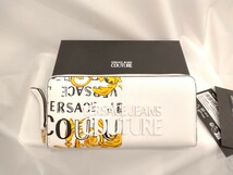 VERSACE JEANS COUTURE ヴェルサーチジーンズクチュール 長財布 ホワイト バロック_画像1