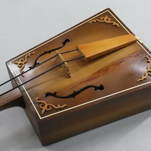 蒙古楽器 馬頭琴 モリンホール モンゴル伝統楽器 額入りミニチュア付 3-C050の画像5