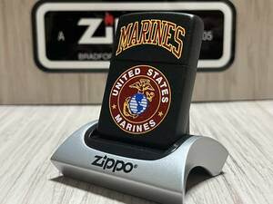 大量出品中!!【希少】未使用 2006年製 Zippo 'UNITED STATES MARINES' アメリカ軍 海兵隊 米軍 紋章 ジッポー 喫煙具 ライター