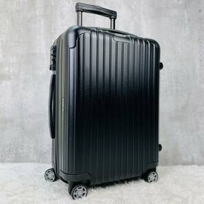 【極美品】RIMOWA リモワ SALSA サルサ 32L 4輪 MW 機内持ち込み TSAロック キャビン マットブラック 艶消し黒色 キャリー スーツ ケースの画像1