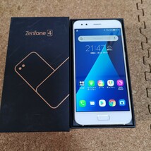 値下げ！ASUS zenfone4　ROM64G RAM4G デュアルsim対応　SIMフリー　ZE554KL Z01KD_画像1