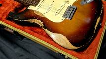 リアトーン搭載Select Capacitor BeldenWier Custom Relic Old 3tone Sunburst Stratocaster_画像4