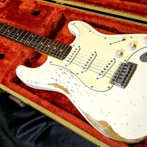 リアトーン搭載Select Capacitor BeldenWier Custom Relic Old OlympicWhite Stratocasterの画像1