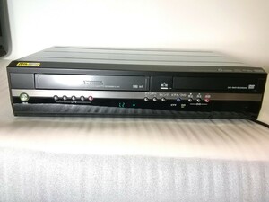 TOSHIBA/東芝　 VTR一体型DVDレコーダー D-VR7　 2008年製 　DVD/VHSレコーダー　【ビデオ ジャンク】